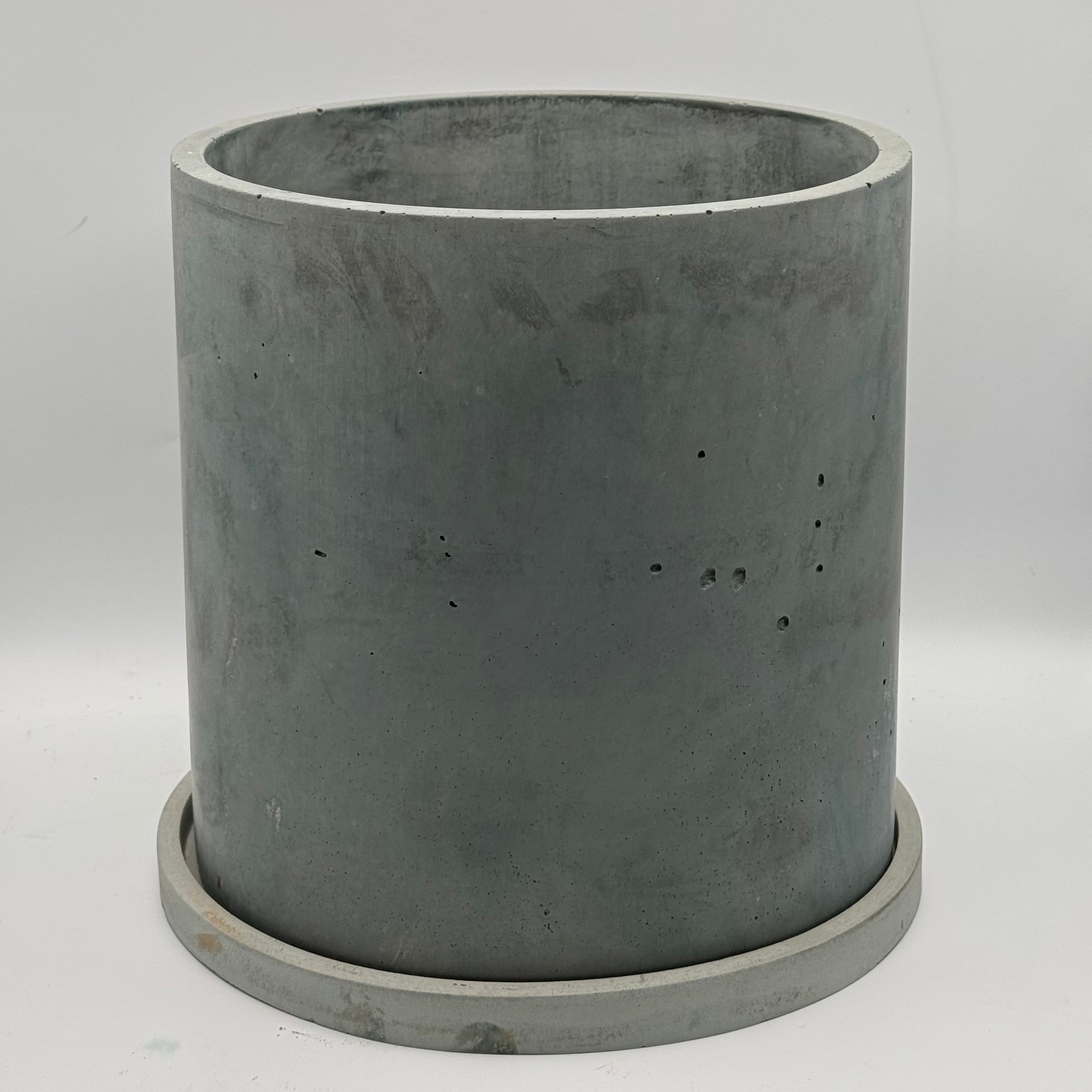 9” Round Pot with Saucer