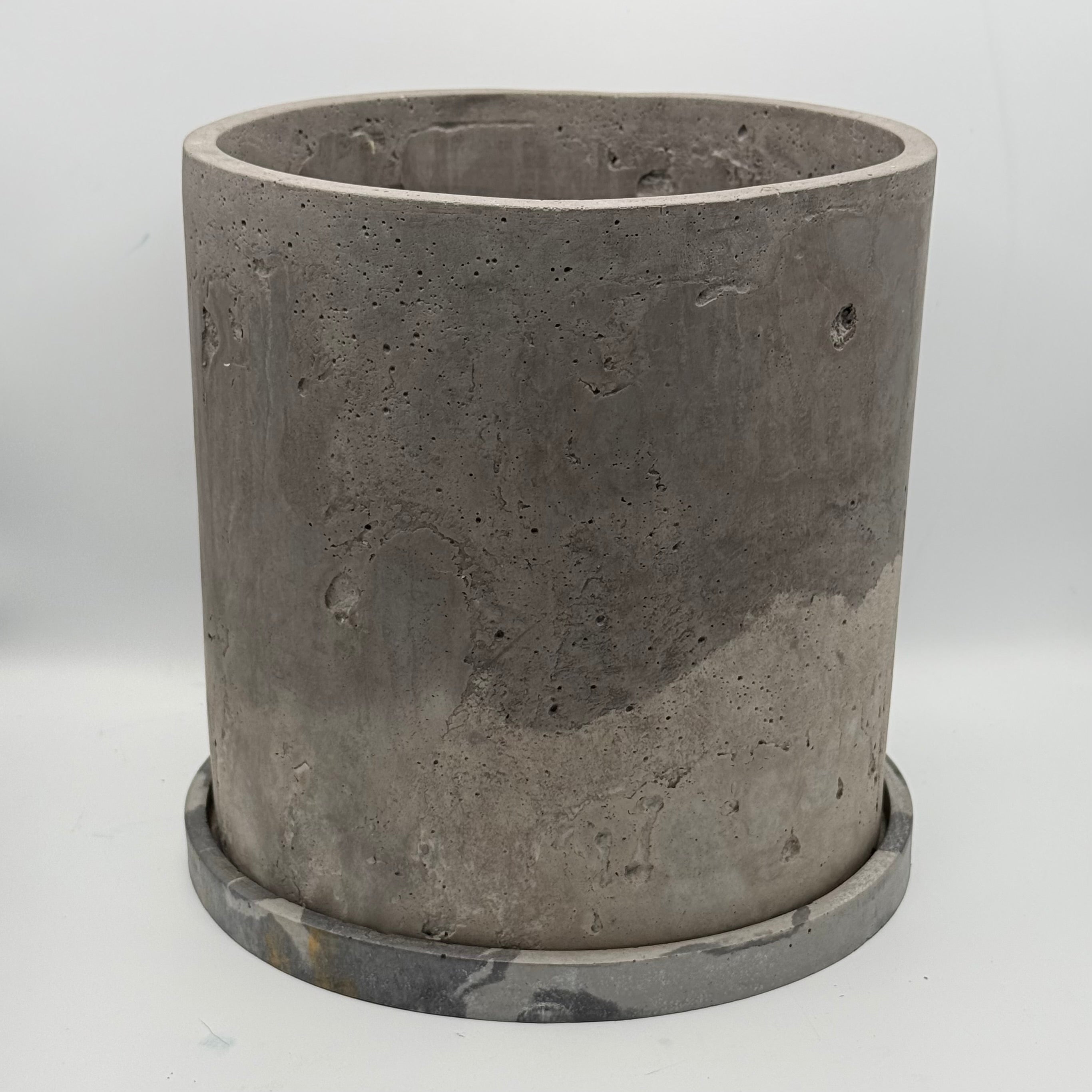 9” Round Pot with Saucer