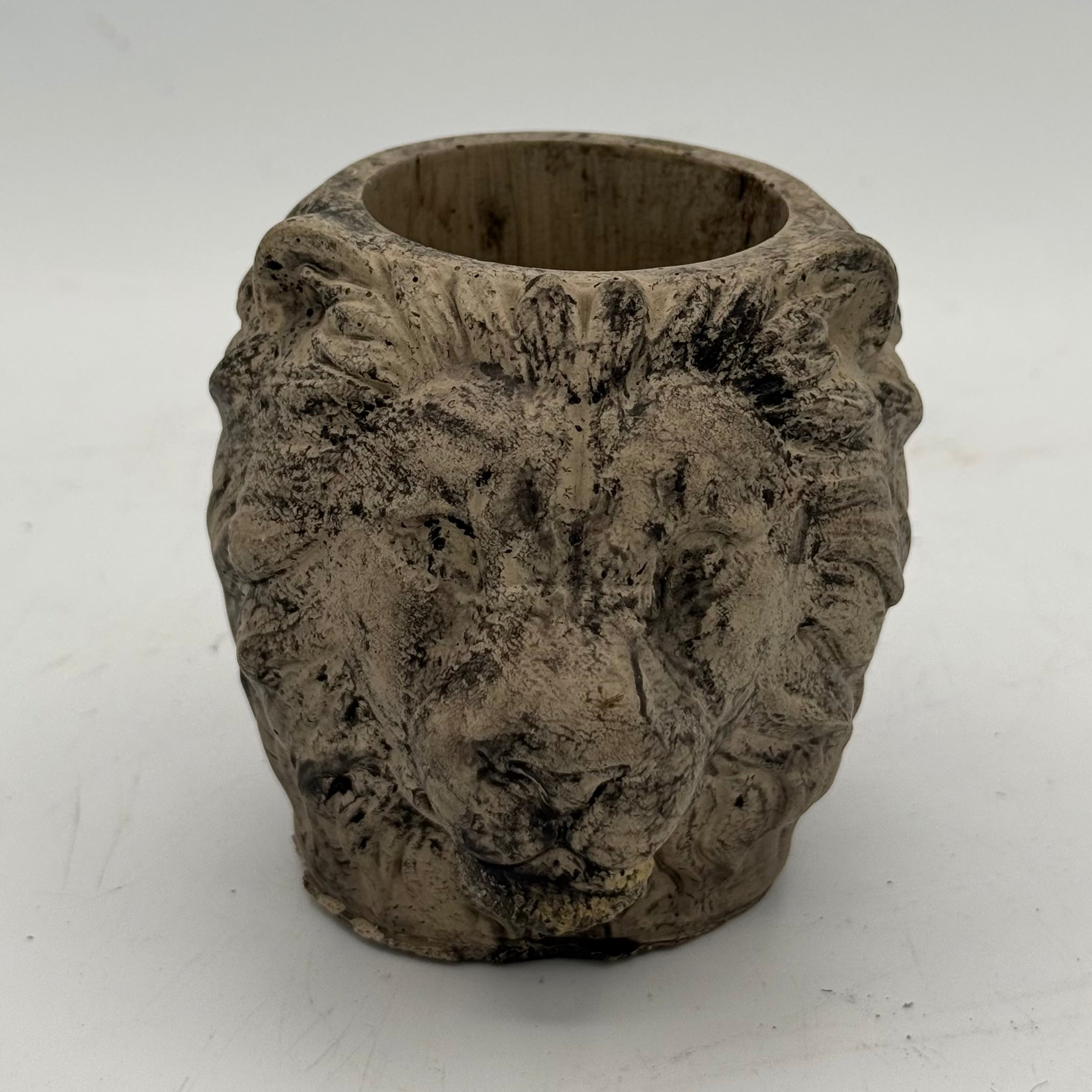 Lion Planter