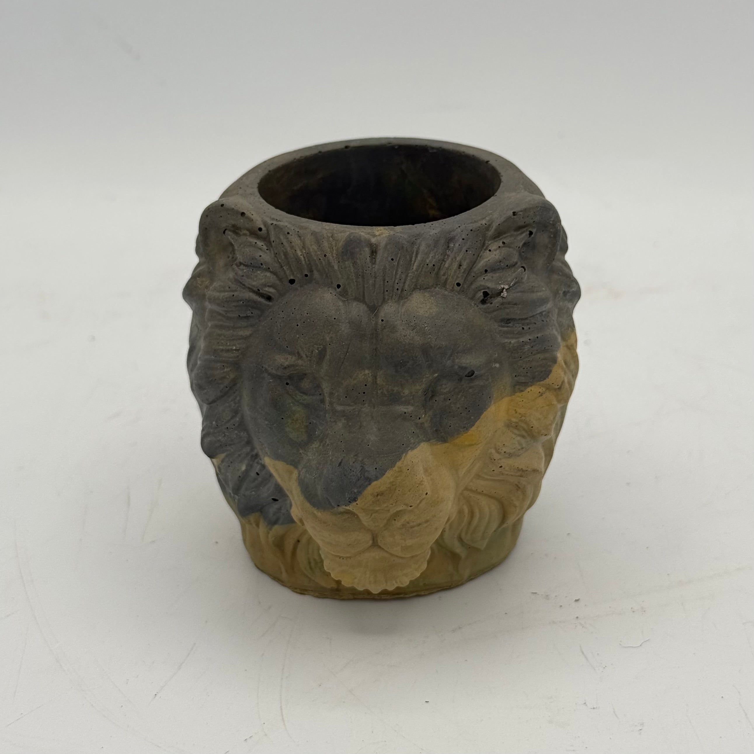 Lion Planter