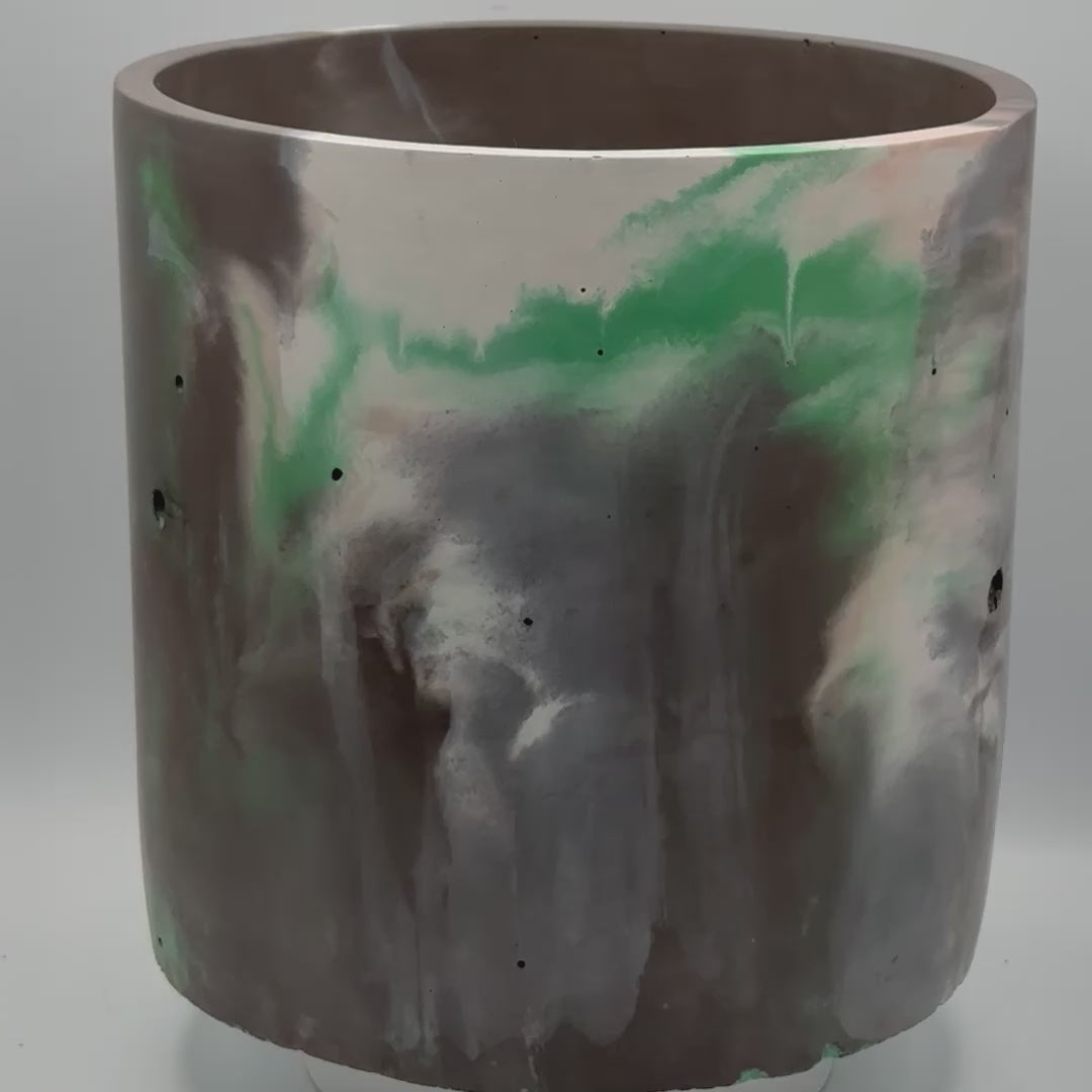 9” Round Pot with Saucer