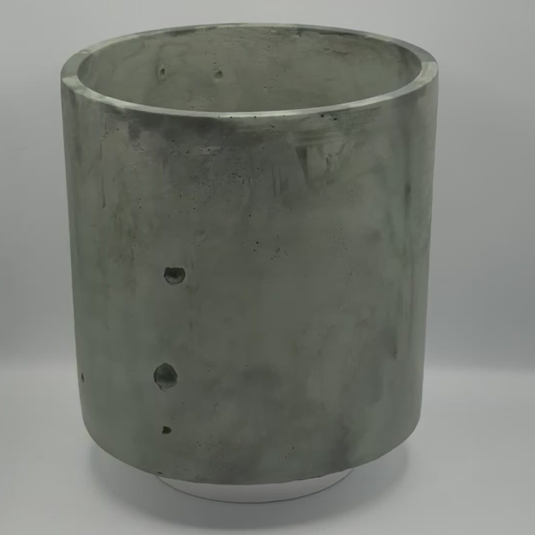 9” Round Pot with Saucer